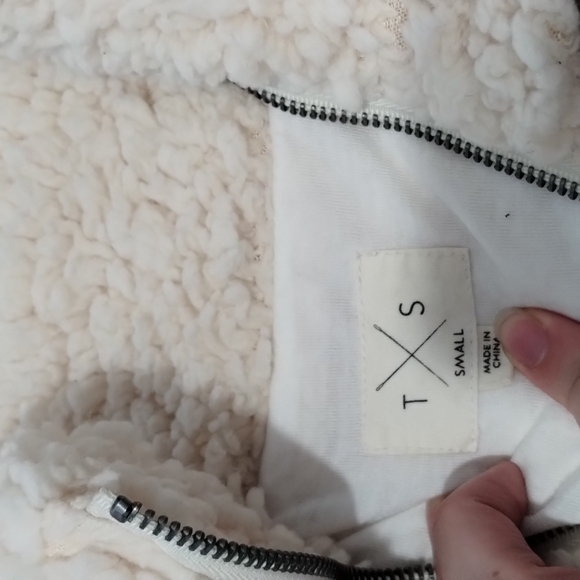 Sherpa soft pullover - Picture 5 of 9